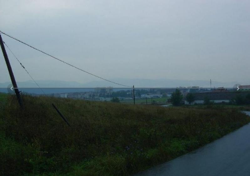 Teren Construcții extravilan de 10394 mp, în Est