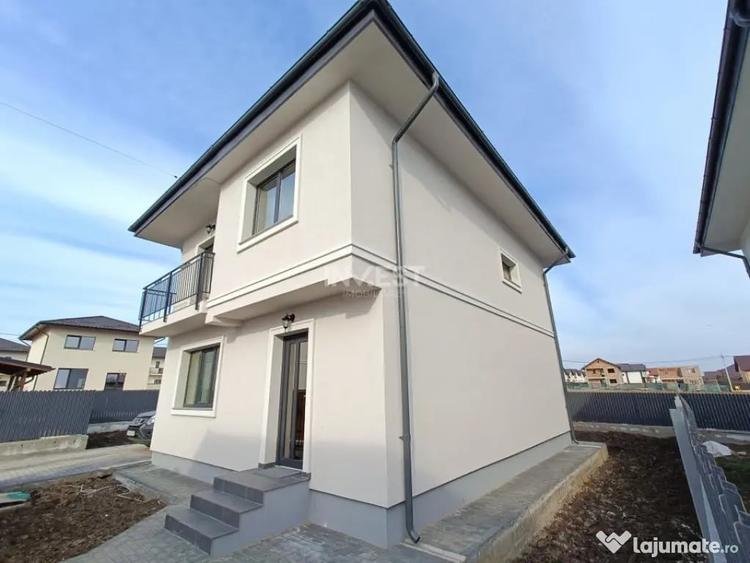 Casă cu 4 camere cu Teren 350 Mp în Popas Păcurari