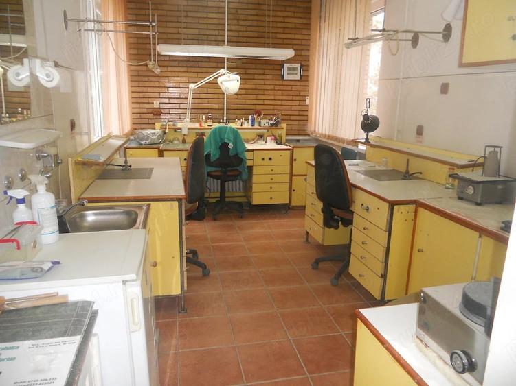 Spațiu comercial, de 15 mp, în Central