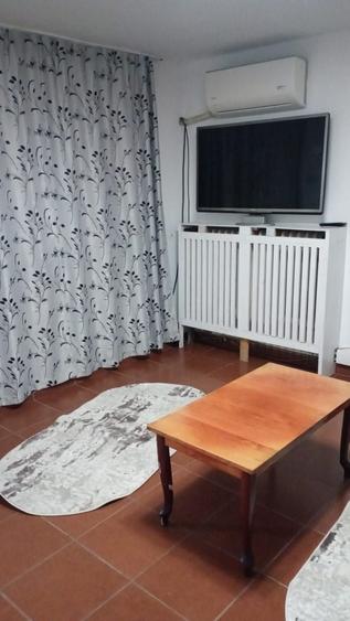 Garsonieră decomandată în Central