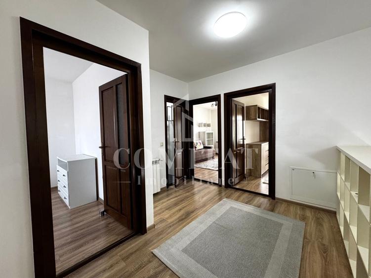 Duplex cu 4 camere cu Canalizare în Europa