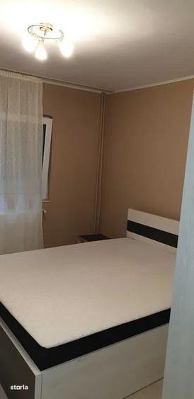 Apartament cu 3 camere decomandat în Ciupercenii Noi