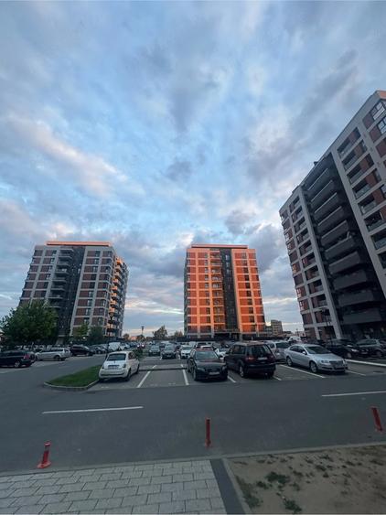 Apartament cu 3 camere decomandat în Central