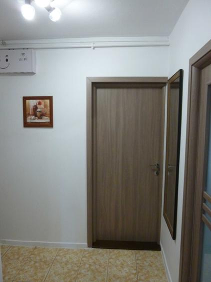 Apartament cu 3 camere decomandat în Lazaret