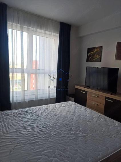 Apartament cu 3 camere semidecomandat în Avantgarden