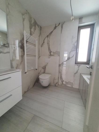 Apartament cu 3 camere decomandat în Circumvalațiunii