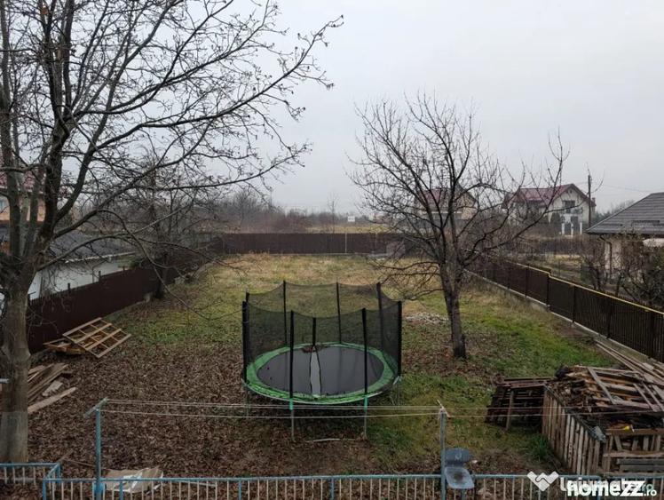Casă cu 7 camere cu Teren 1500 Mp în Aviatori