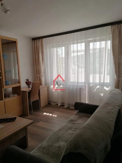 Apartament cu 2 camere decomandat în Filiași