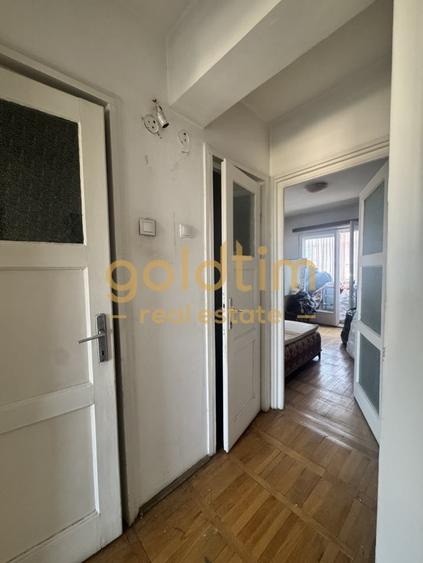 Apartament cu 3 camere semidecomandat în Cișmigiu