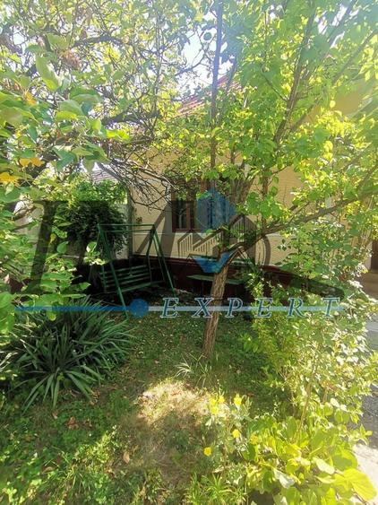 Casă individuală cu 3 camere cu Canalizare în Pianu de Sus