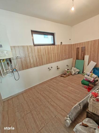 Casă cu 4 camere cu Teren 130 Mp în Central