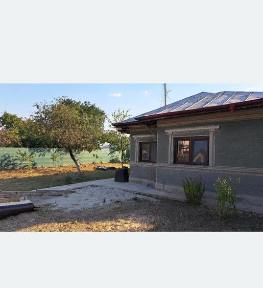 Casă cu 3 camere cu Teren 600 Mp în Central