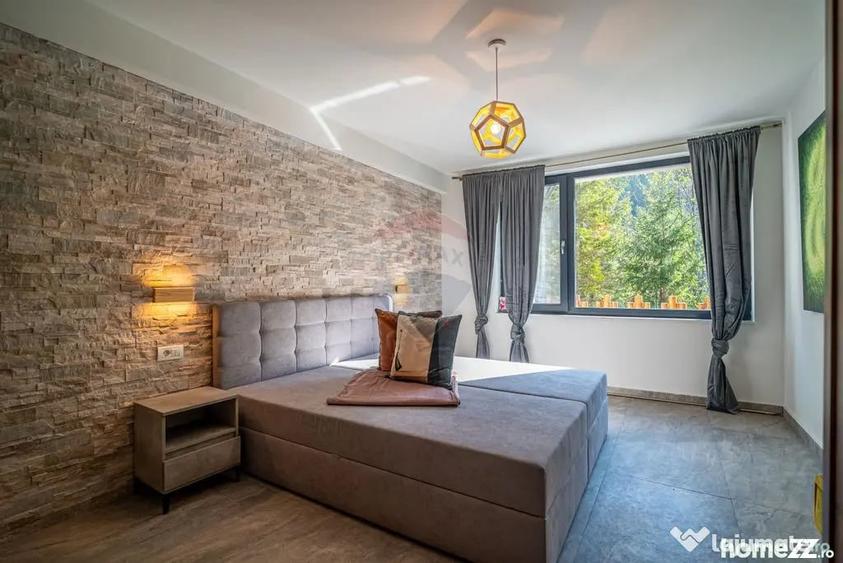 Casă cu 7 camere cu Teren 251 Mp în Sinaia