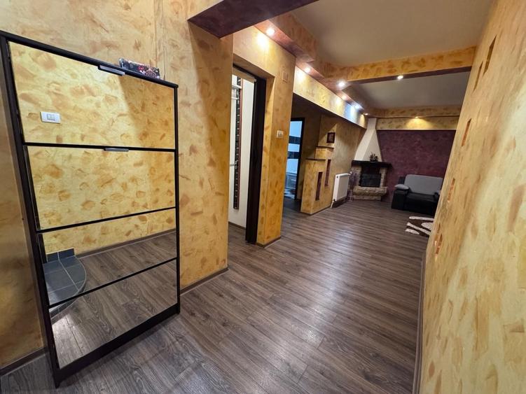 Apartament cu 3 camere decomandat în Ultracentral