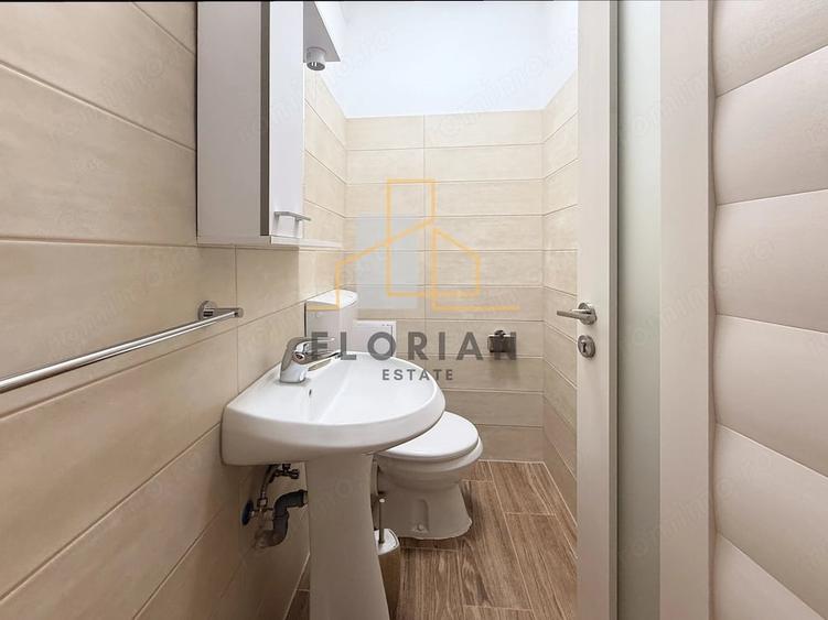 Apartament cu 4 camere decomandat în Neptun