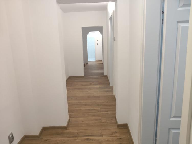 Spațiu comercial, de 81 mp, în Tineretului