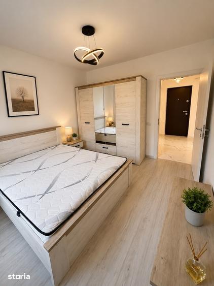 Apartament cu 2 camere decomandat în Roșu