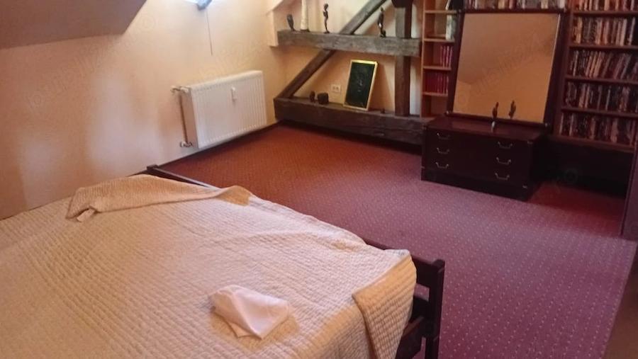 Casă cu 6 camere cu Teren 508 Mp în Bujac