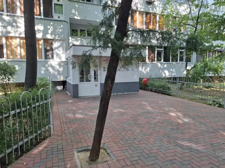 Apartament cu 2 camere semidecomandat în Titan
