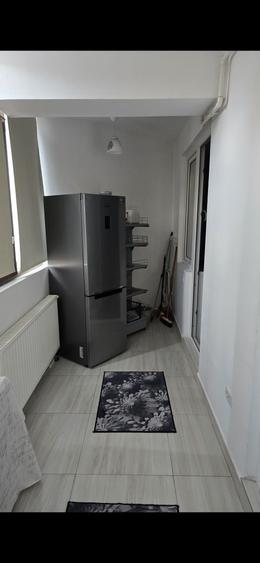 Apartament cu 2 camere decomandat în Roșu