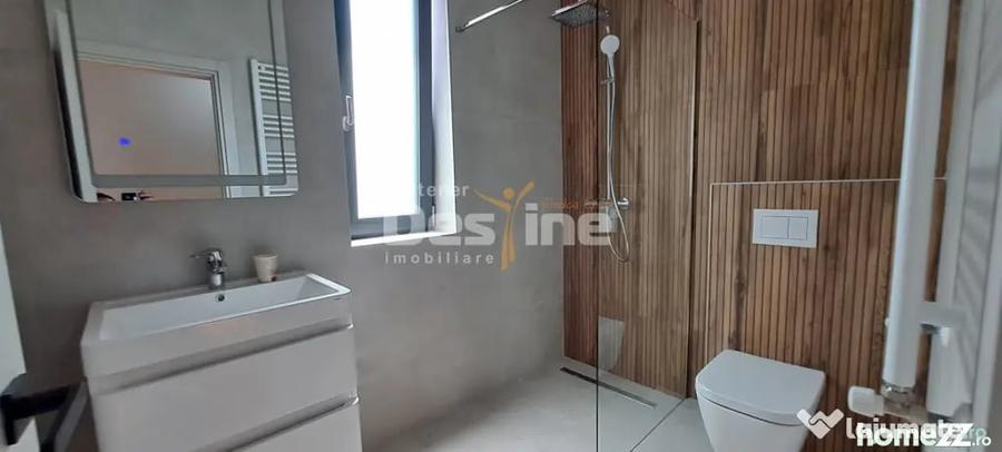 Casă cu 4 camere cu Teren 500 Mp în Vișani