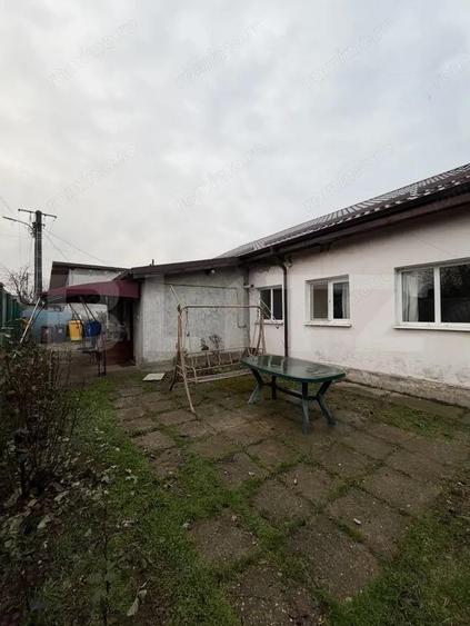 Casă cu Teren 587 Mp în Plaiul Vulcanești