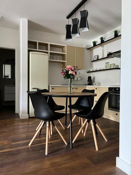 Apartament cu 2 camere semidecomandat, mobilat în Zorilor