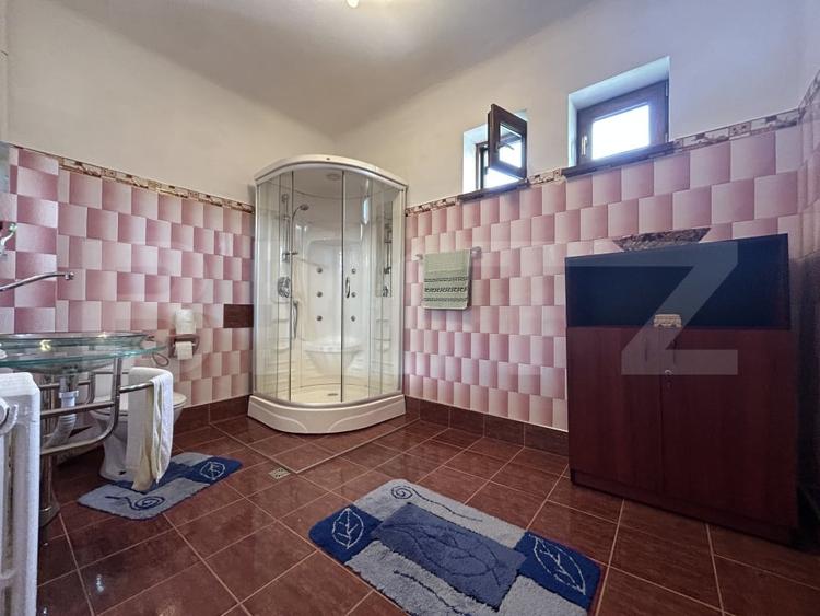 Casă individuală cu 5 camere cu Garaj în Gherla