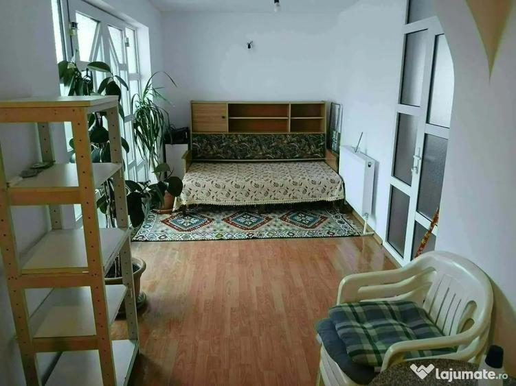 Apartament cu 2 camere semidecomandat în Tătărași
