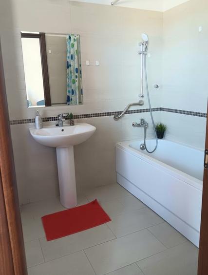 Apartament decomandat în Băneasa