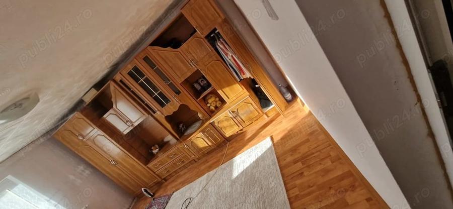 Casă cu 1 camere cu Teren 1000 Mp în Mijlocu