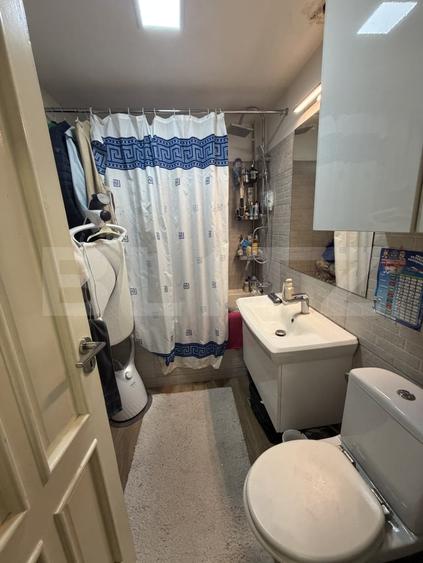 Apartament cu 3 camere decomandat, mobilat în Semicentral