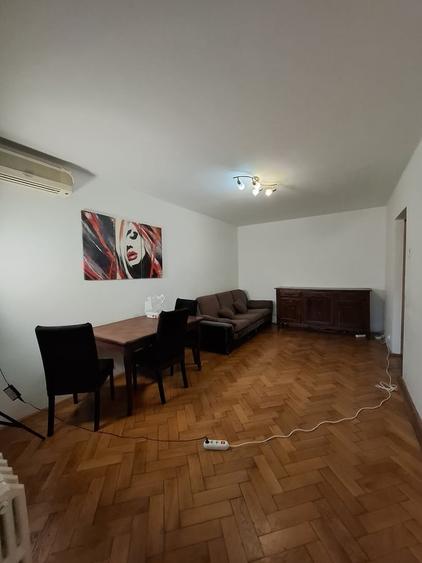 Apartament cu 3 camere decomandat în Alexandru Obregia