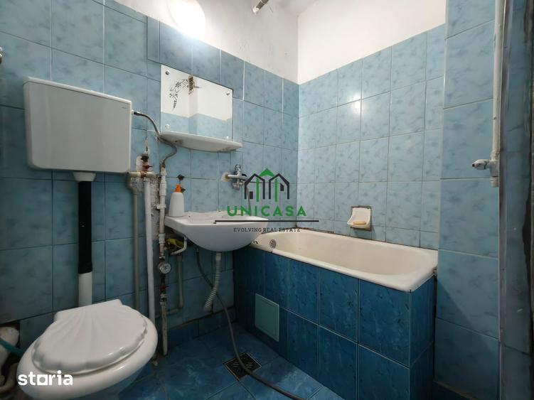 Apartament cu 2 camere semidecomandat în Petrișor