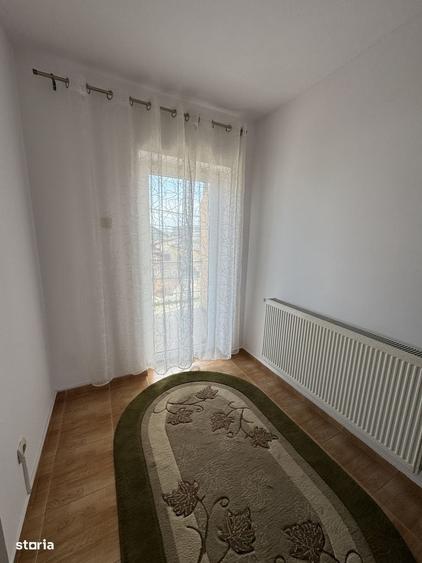 Apartament cu 3 camere în Micești
