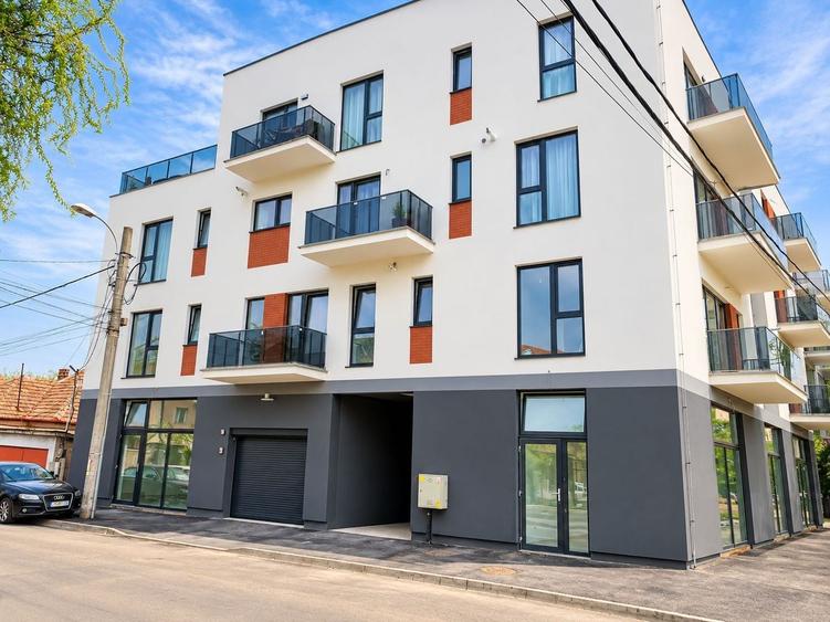 Apartament cu 3 camere semidecomandat, mobilat în Someșeni