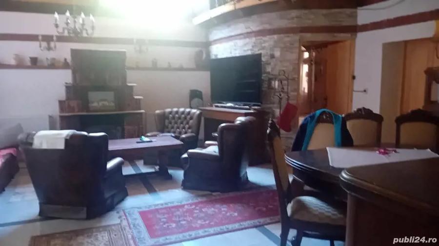 Casă cu Teren 1450 Mp în Brebu
