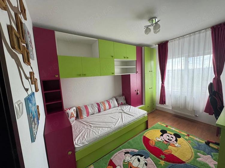 Apartament cu 3 camere decomandat în Nufărul