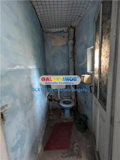 Casă cu 8 camere cu Teren 293 Mp în Unirii