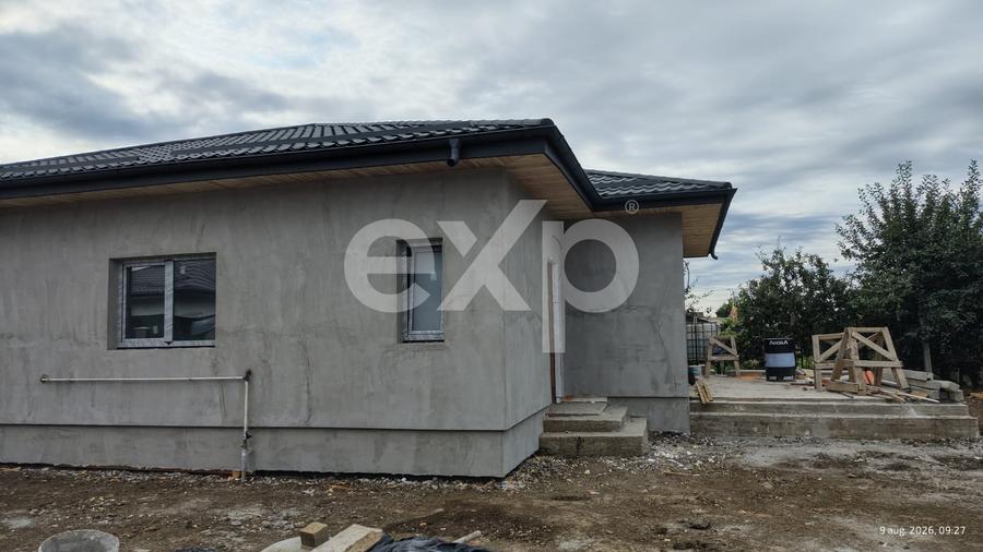 Casă individuală cu 4 camere cu Canalizare în Clinceni