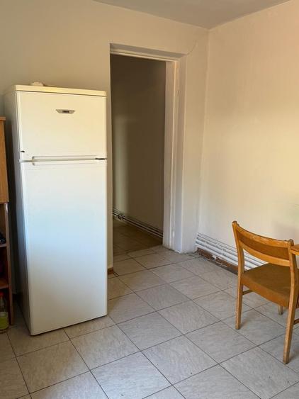 Casă cu 4 camere decomandat cu Teren 150 Mp în Central