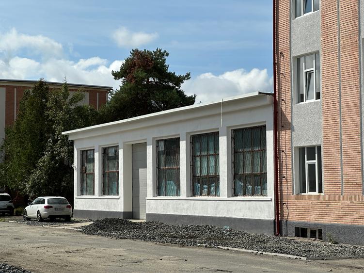 Spațiu industrial, de 10,321 mp, în Mârșa