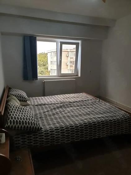 Apartament cu 2 camere decomandat în Sud
