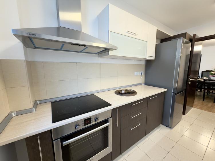Apartament cu 4 camere semidecomandat, mobilat în Aviației
