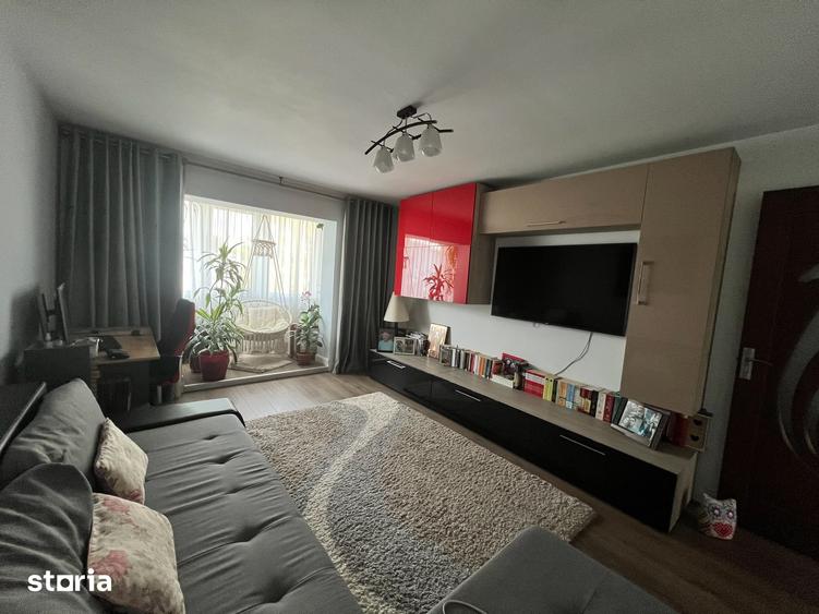 Apartament cu 2 camere decomandat în Holboca