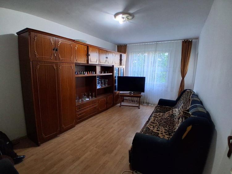 Apartament cu 2 camere decomandat, mobilat în Gorjului