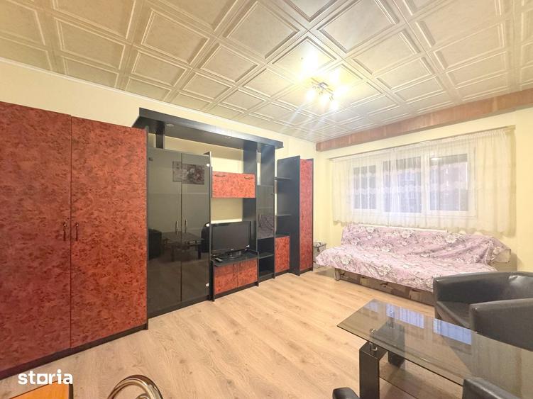 Apartament cu 3 camere decomandat în Olimpia-Stadion