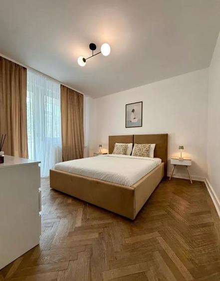 Apartament cu 2 camere semidecomandat, mobilat în City Park Mall