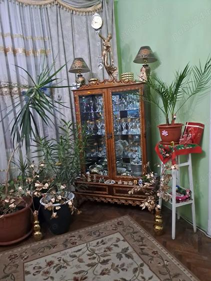 Apartament cu 4 camere semidecomandat în Fabric