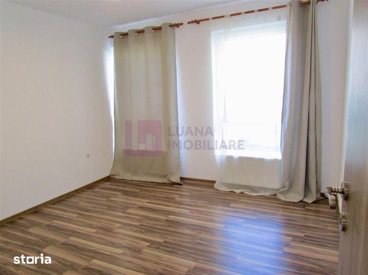 Apartament cu 3 camere, mobilat în Central